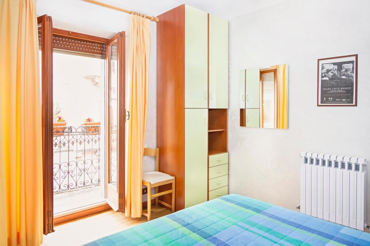 Albergo Centrale Сканно Екстер'єр фото
